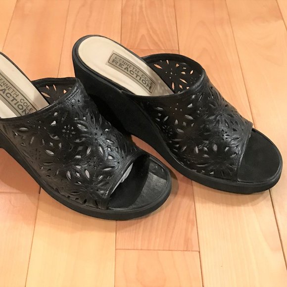 Kenneth Cole Reaction Black Leather 3.75" Wedge Sandals Made in Brazil Size 9.5M - Picture 1 of 5